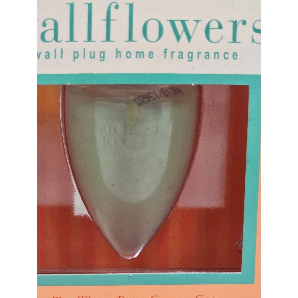 NOS The White Barn Candles Co Fragrance Warmer and Bulb Cucumber Melon NEW - Picture 2 of 6